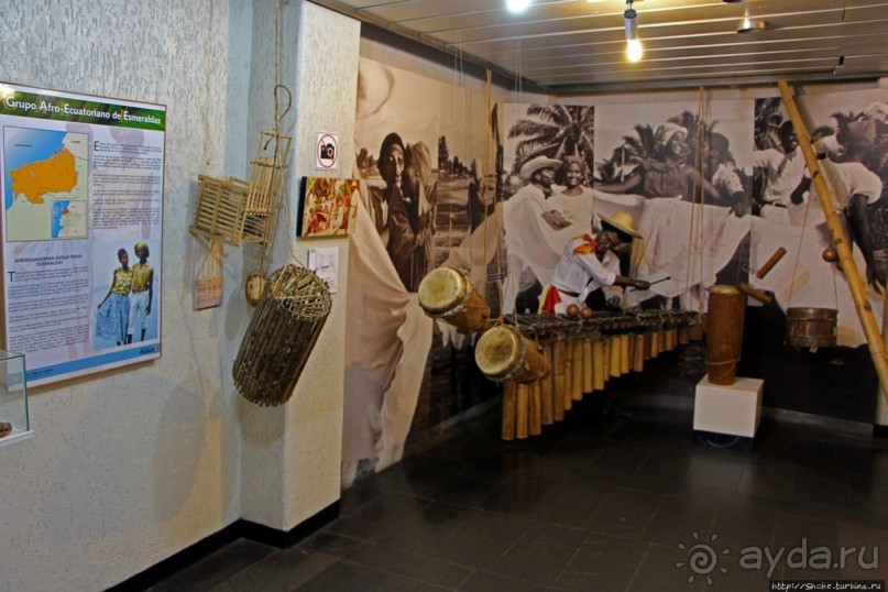 "Середина Мира", или памятник экватору