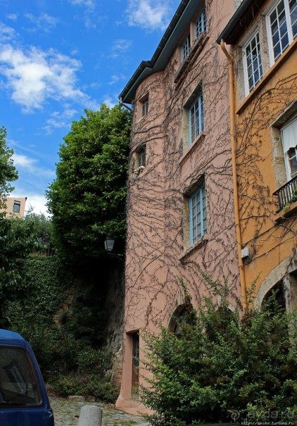 На холме Фурвьер. Так начинался Лион