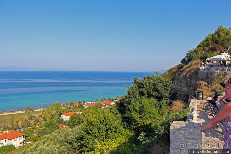 Афитос — историческая деревня, сохранившая самобытность