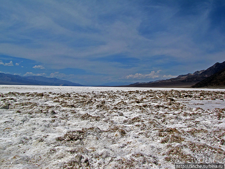 Долина Смерти. Badwater basin — пешком на глубине 86 метров