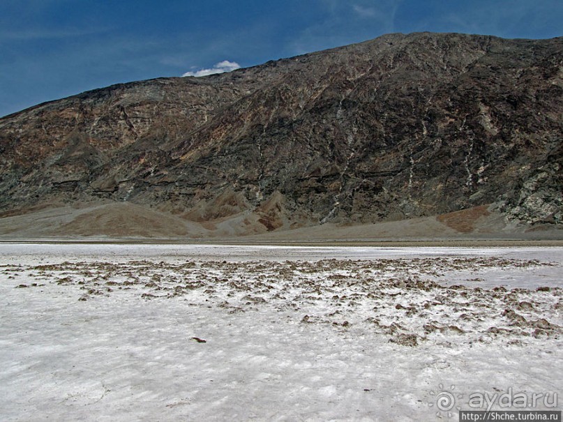 Долина Смерти. Badwater basin — пешком на глубине 86 метров