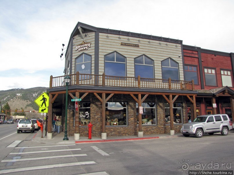 Не броско и стильно - Бродвей, главная улица города Джексон