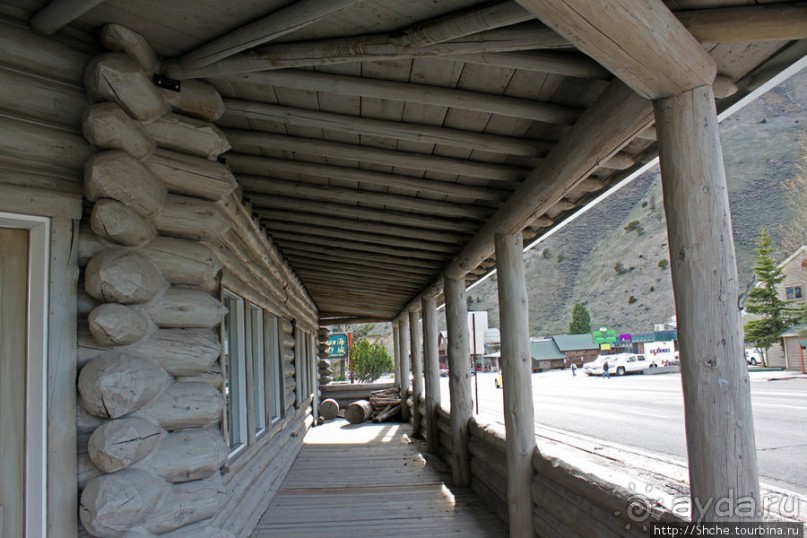 Не броско и стильно - Бродвей, главная улица города Джексон