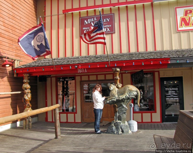 Не броско и стильно - Бродвей, главная улица города Джексон