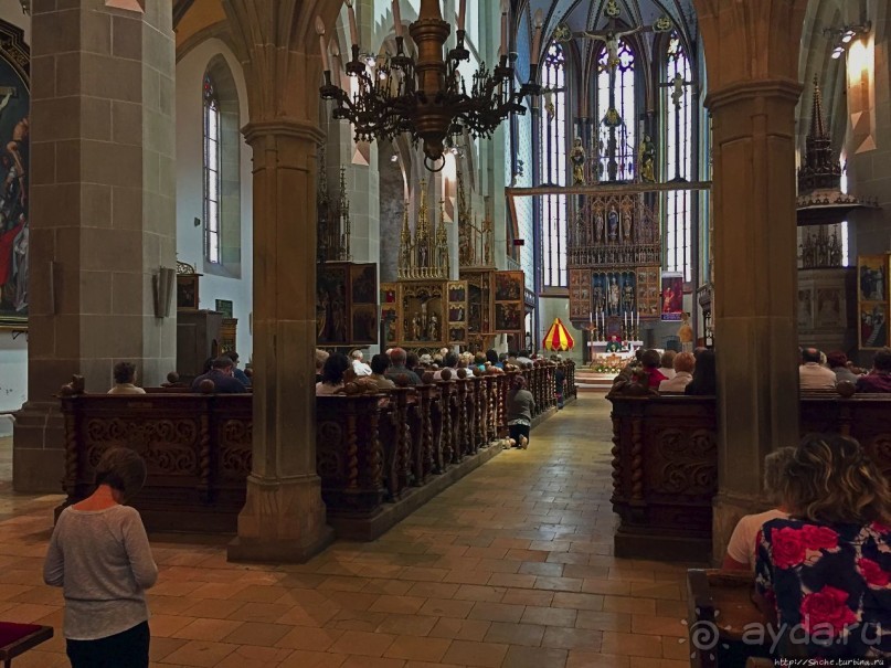 Альбом отзыва "Главный собор Бардеева (13 век) и его собрание алтарей"