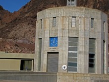 Плотина Гувера и искусственное озеро Мид