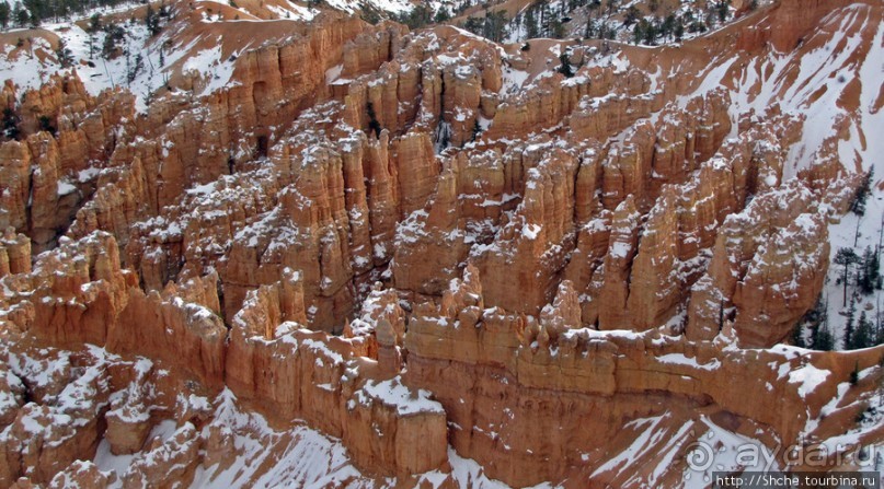 Точка Брайс (Brice Point) и Гроты (Grottos)