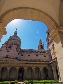 Альбом отзыва "Призванный затмить Эскориал — Национальный дворец Мафра"