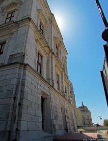 Альбом отзыва "Призванный затмить Эскориал — Национальный дворец Мафра"