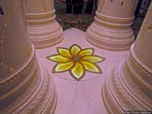 Внутри "малахитовой шкатулки"... Несравненно. Совершенно