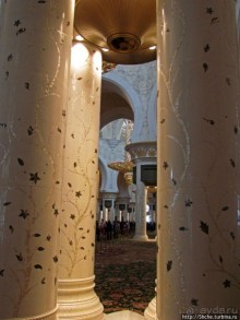 Внутри "малахитовой шкатулки"... Несравненно. Совершенно