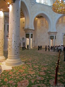 Внутри "малахитовой шкатулки"... Несравненно. Совершенно