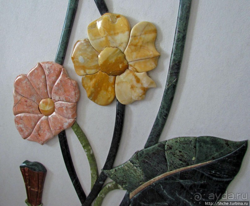 Внутри "малахитовой шкатулки"... Несравненно. Совершенно