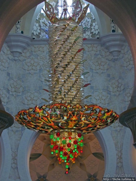 Внутри "малахитовой шкатулки"... Несравненно. Совершенно