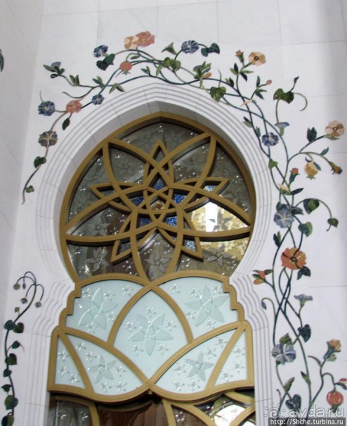 Внутри "малахитовой шкатулки"... Несравненно. Совершенно