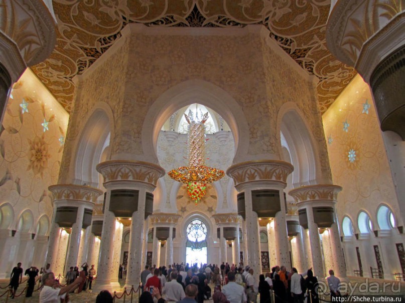 Внутри "малахитовой шкатулки"... Несравненно. Совершенно