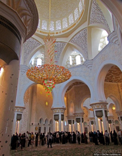 Внутри "малахитовой шкатулки"... Несравненно. Совершенно