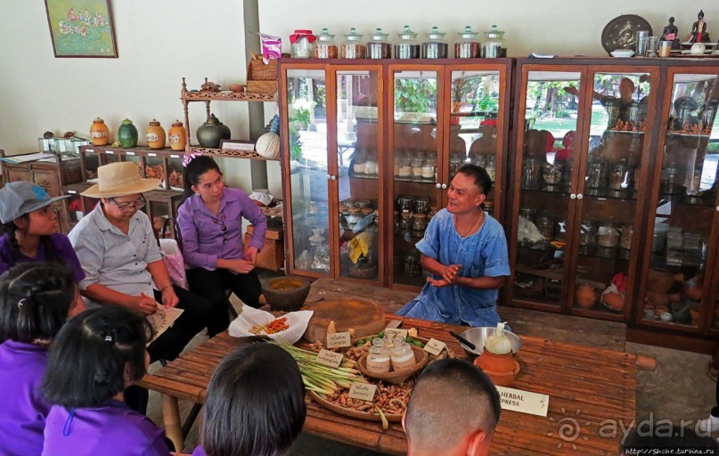 Sampran Riverside: "Тайская культура вживую" и шоу слонов