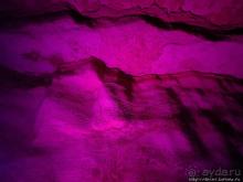 Пещера Сатаплия — цветовая вариативность и мини-водопад