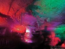 Пещера Сатаплия — цветовая вариативность и мини-водопад