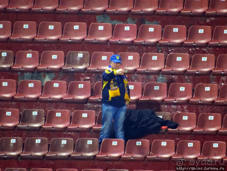 И один на трибуне воин И один на трибуне воин