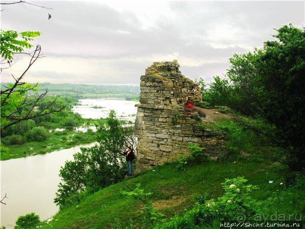 Ворота — все, что осталось от крепости "Окопы св. Троицы"