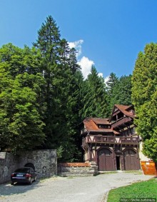 Замок Пелишор