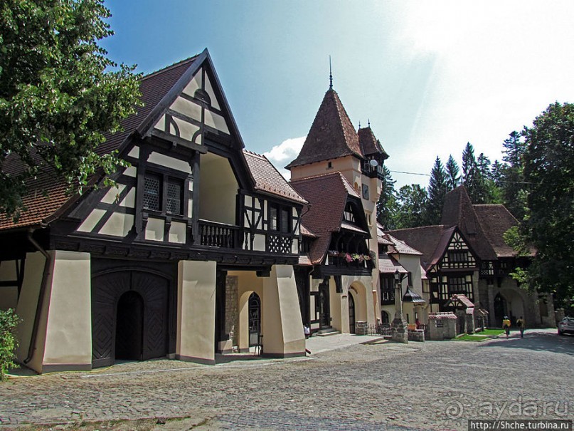 Замок Пелишор