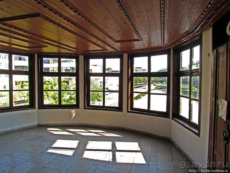 Деревянный мост Колю Фичето — символ города Ловеч