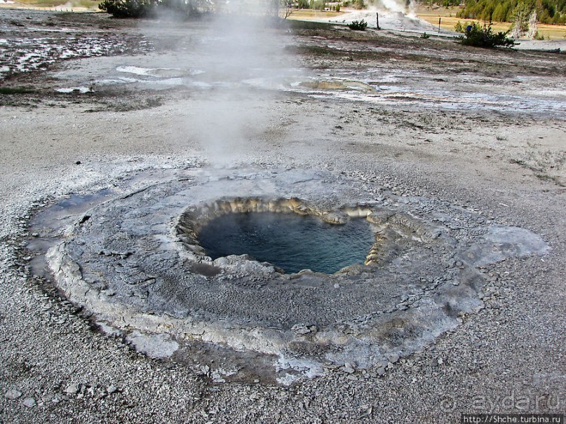 Быстрое знакомство с Холмом гейзеров (Geyser hill)