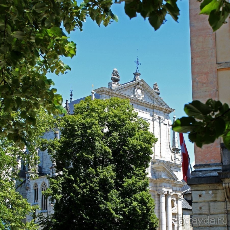 Альбом истории "Короткое знакомство с Шамбери — столицей французской Савойи"