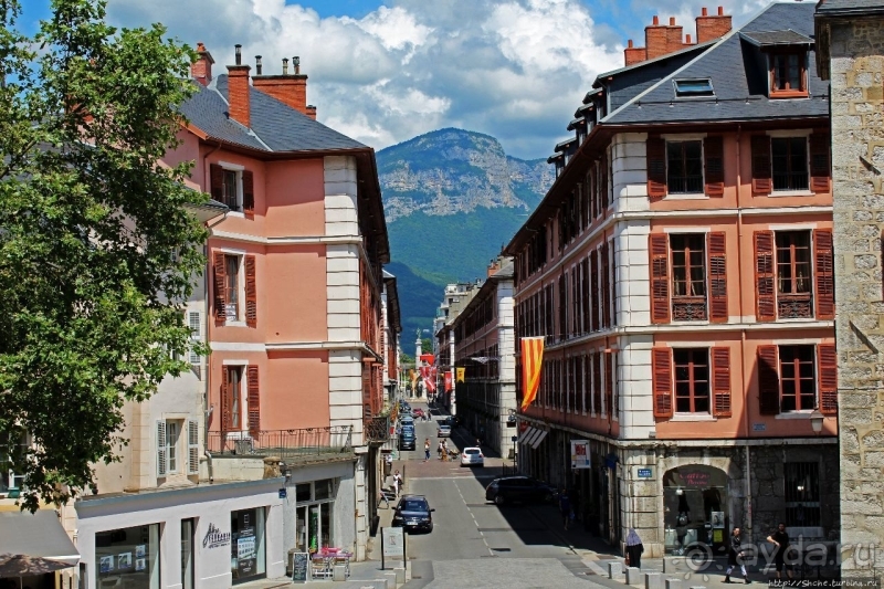 Альбом истории "Короткое знакомство с Шамбери — столицей французской Савойи"