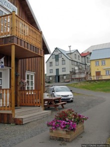 Город-порт Хусавик. Хотите смотреть китов? Вам сюда