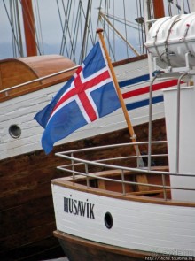 Город-порт Хусавик. Хотите смотреть китов? Вам сюда