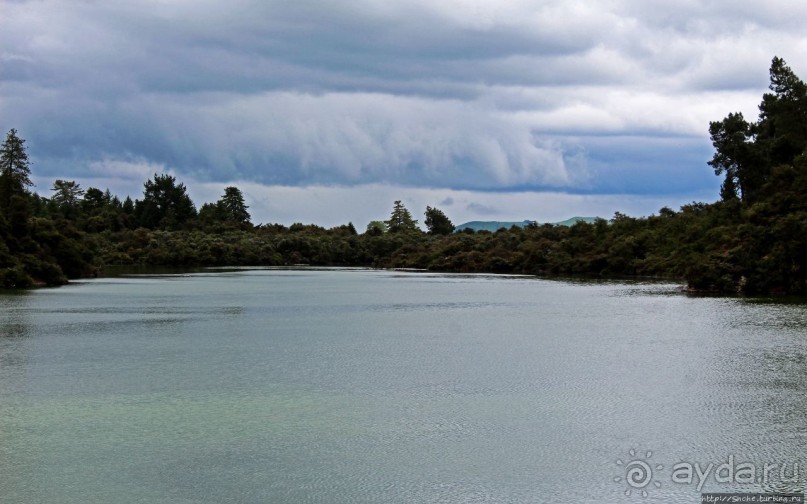 Озеро Нгакоро — "изумруд" геотермальной долины Ваи О Тапу