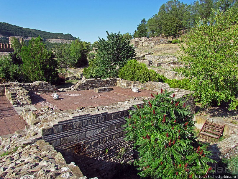 Альбом отзыва "Прогулка по средневековой болгарской крепости "Царевец""