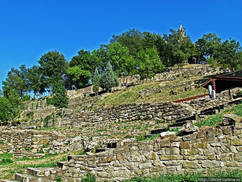 Прогулка по средневековой болгарской крепости "Царевец"