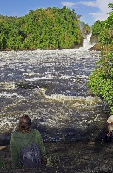 Как Нил в шестиметровую щель протиснулся