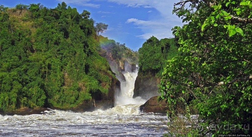 Как Нил в шестиметровую щель протиснулся Как Нил в шестиметровую щель протиснулся