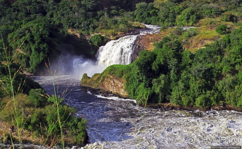 Как Нил в шестиметровую щель протиснулся Как Нил в шестиметровую щель протиснулся