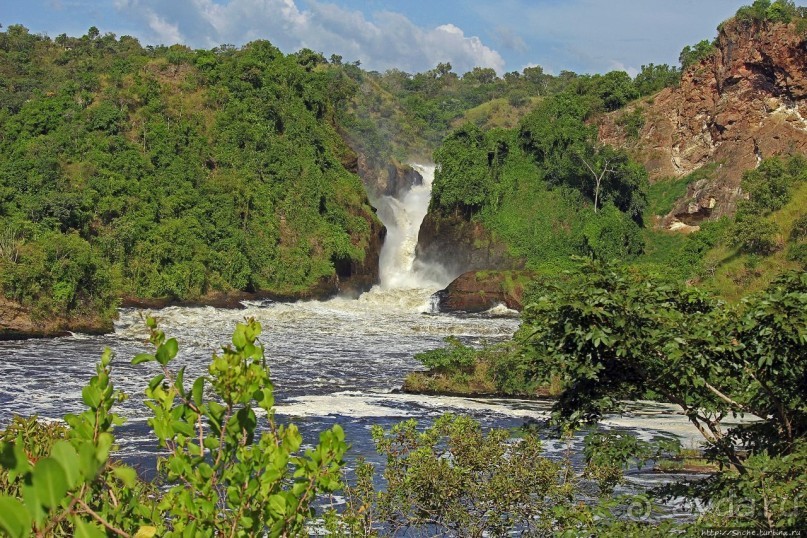 Как Нил в шестиметровую щель протиснулся Как Нил в шестиметровую щель протиснулся