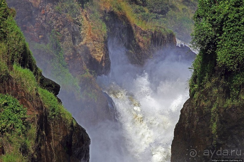 Как Нил в шестиметровую щель протиснулся Как Нил в шестиметровую щель протиснулся