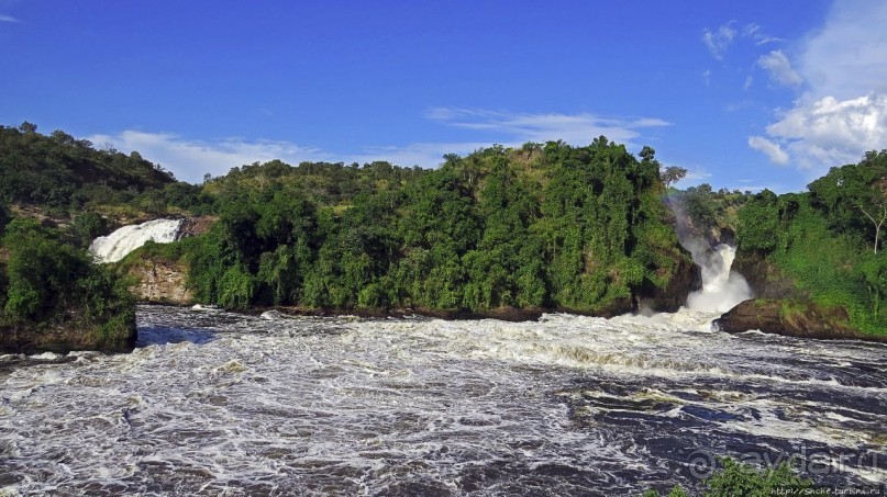 Как Нил в шестиметровую щель протиснулся Как Нил в шестиметровую щель протиснулся