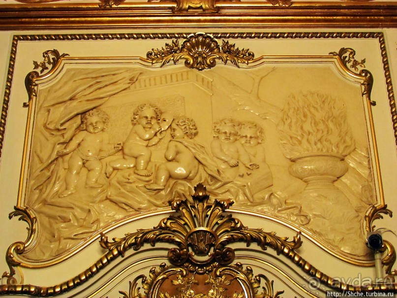 Дворец Пелеш. Личное пространство королевсой семьи