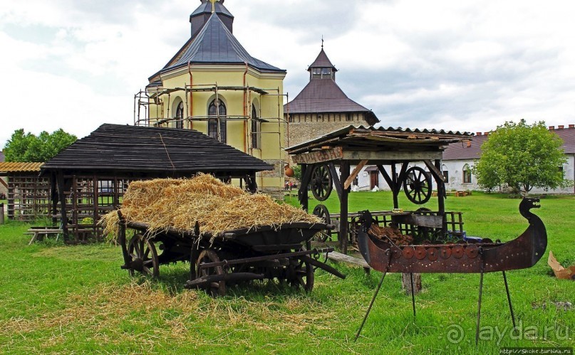 Замок меж двух Бугов
