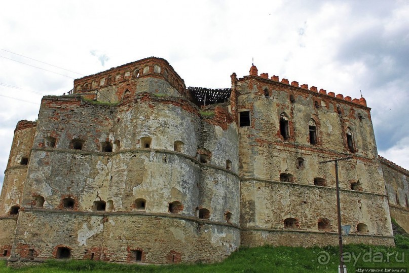 Замок меж двух Бугов