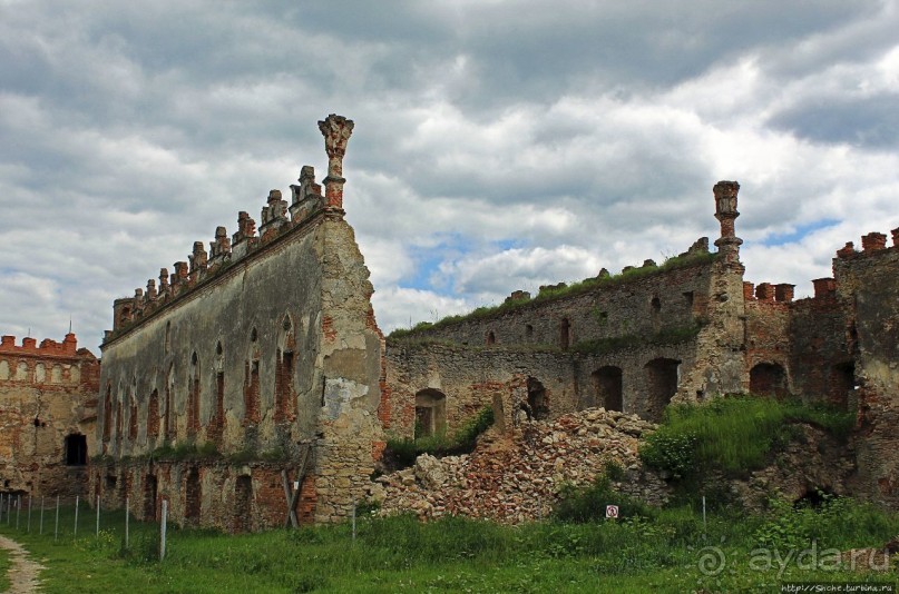 Замок меж двух Бугов