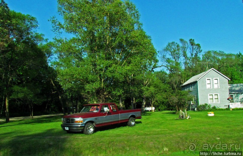 Иллюзия: " Живописная дорога вдоль озера Гурон"