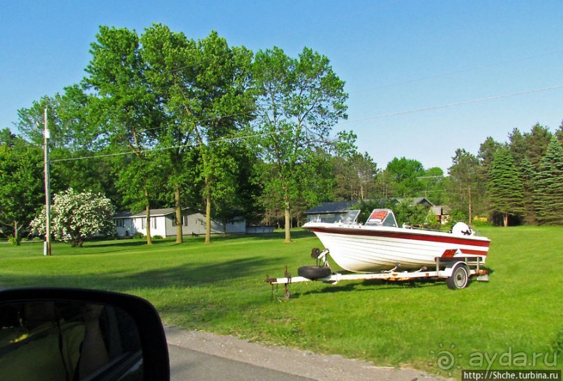 Иллюзия: " Живописная дорога вдоль озера Гурон"