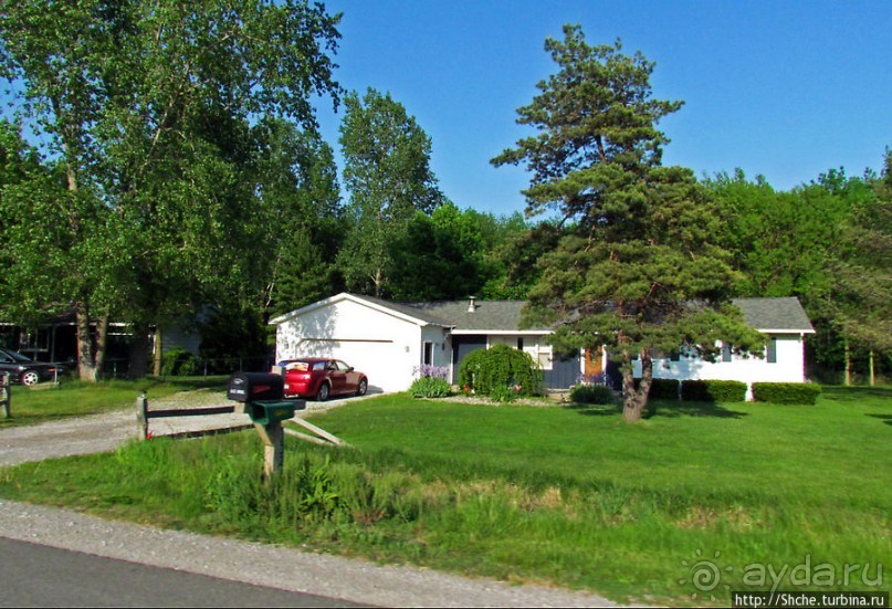 Иллюзия: " Живописная дорога вдоль озера Гурон"